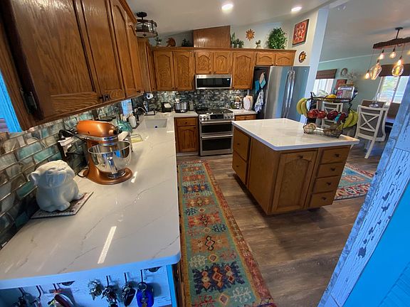 5th image of 13718 E 51st St