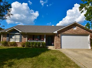 2092 Winfield Park Dr, Greenfield, IN