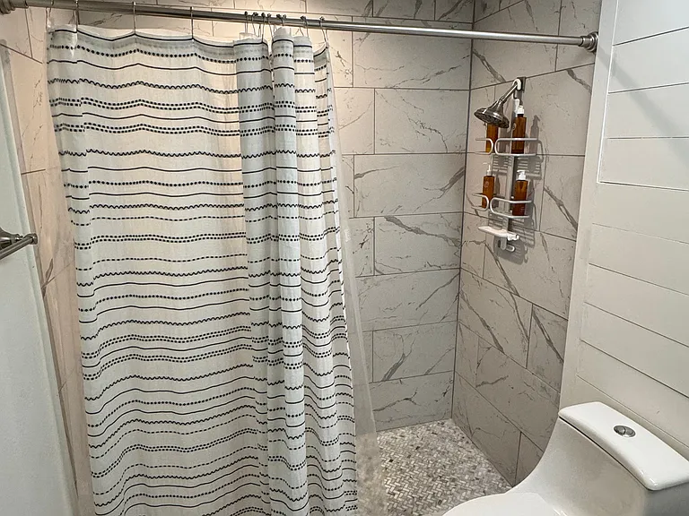 289 Vista Royale Cir W — Photo 30
