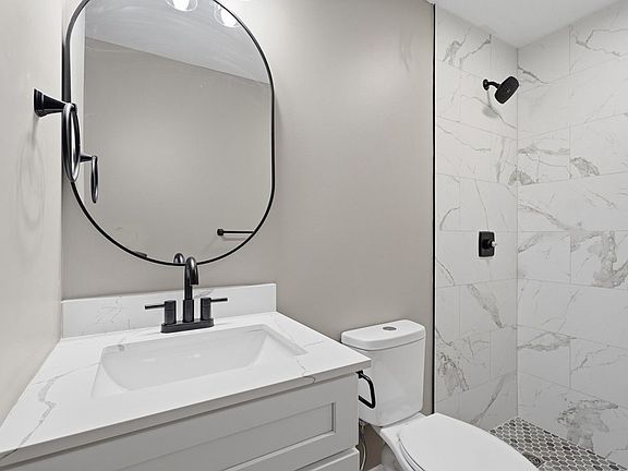 4th image of 241 Hart Ln