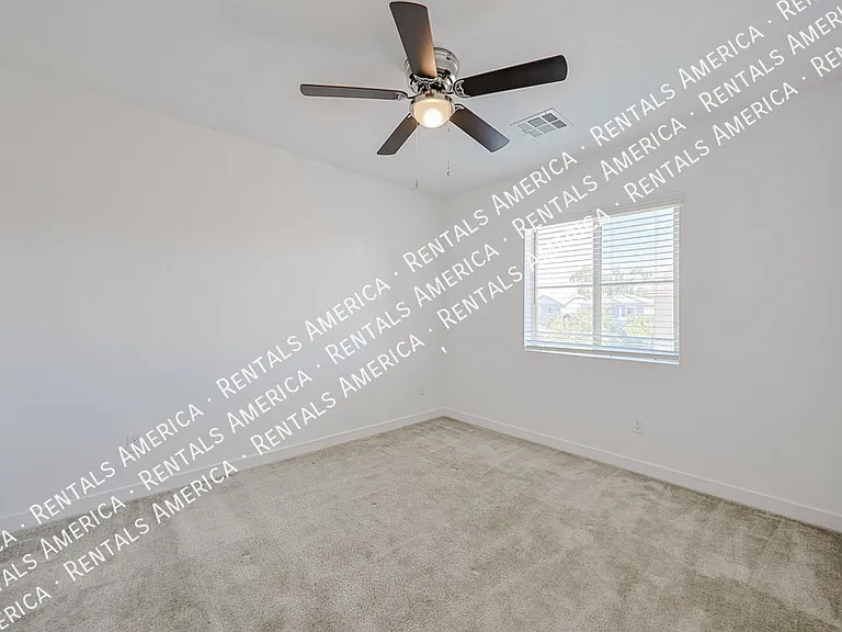 6038 W Hartford Ct — Photo 8