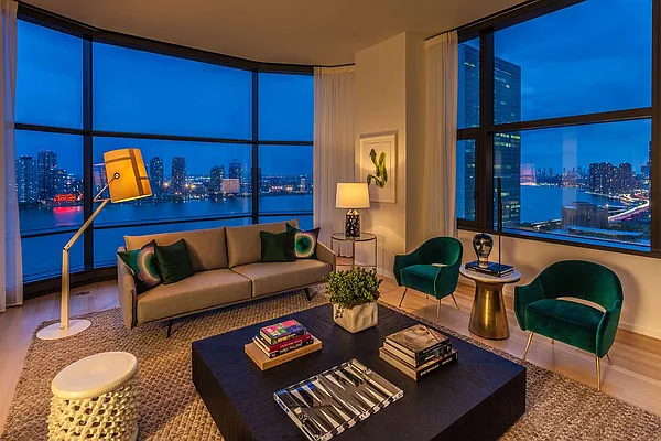 Sold by Zeckendorf Marketing | media 9