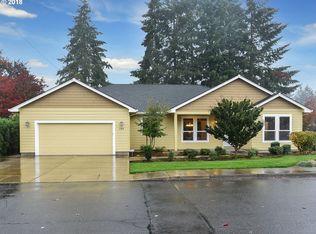 790 NW 11th St, McMinnville, OR 97128
