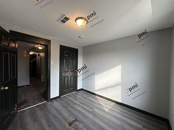 3rd image of 672 Connecticut St APT 2N