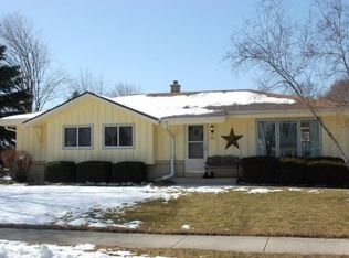 1711 Audubon Ave, Grafton, WI 53024