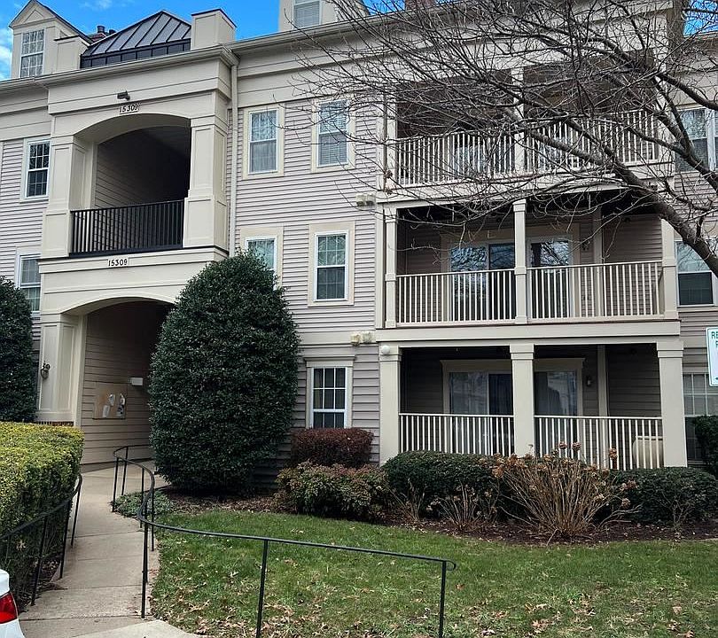 1st image of 15309 Diamond Cove Ter APT L