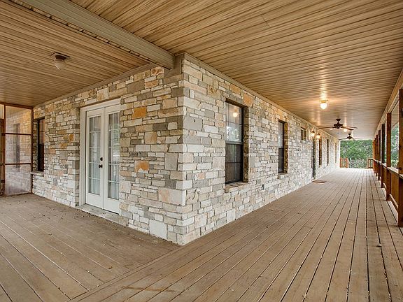 4th image of 1200 Stallion Springs Dr