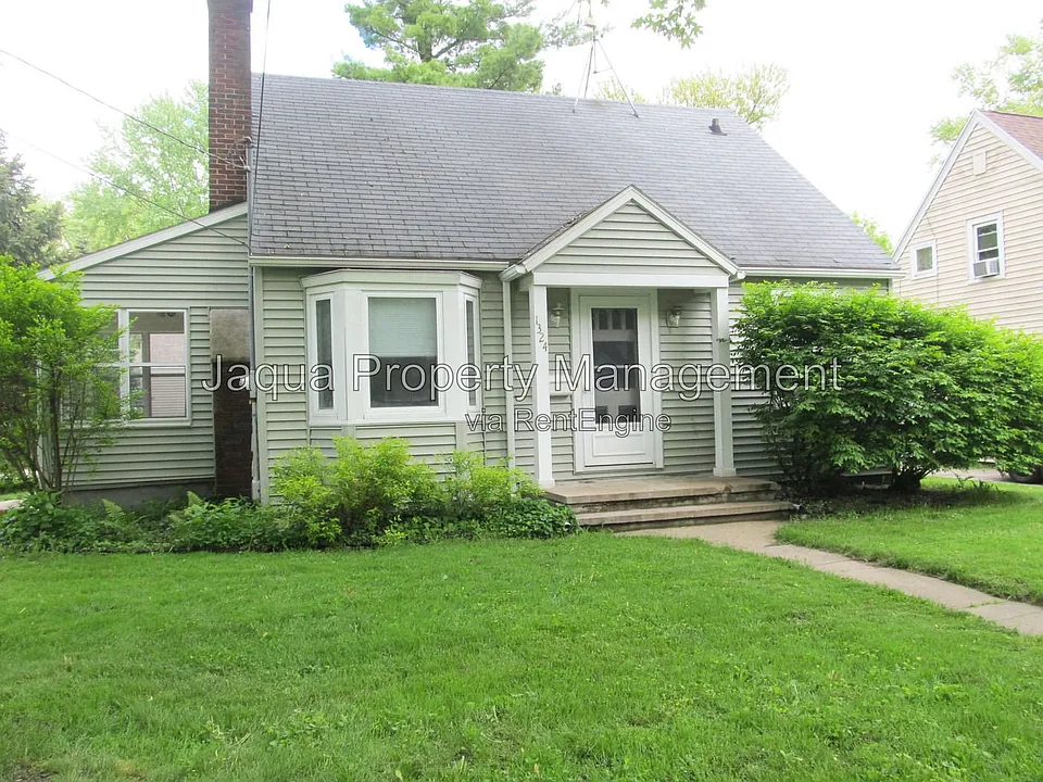 1324 Waverly Dr