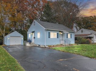 113 Deepwood Dr, Manchester, CT 06040