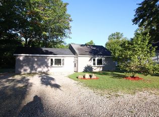 2207 Disch St, Flushing, MI 48433