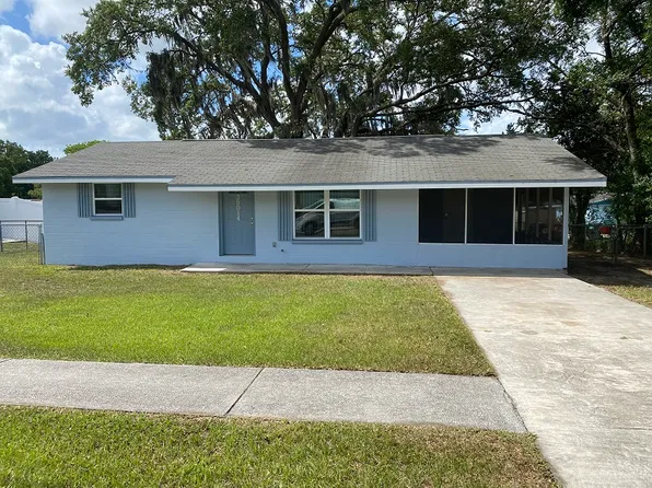 39014 South Ave, Zephyrhills, FL 33542
