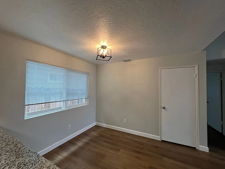 470 Java St — Photo 5
