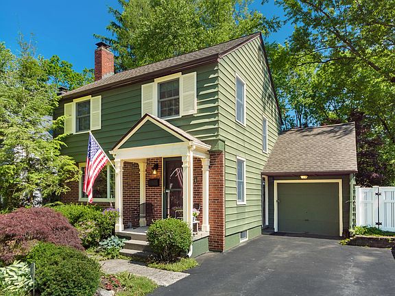 2nd image of 374 Loveman Ave