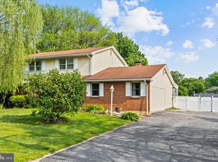 1281 Roush Rd, Hummelstown, PA 17036