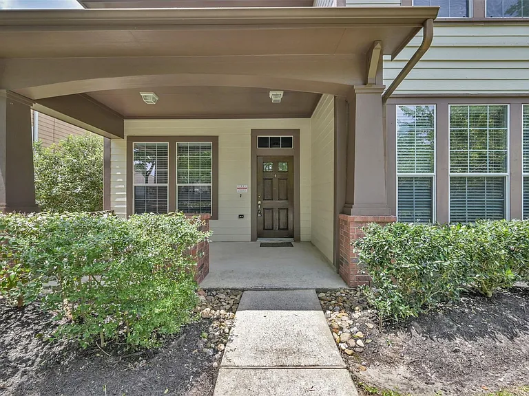 79 Chipwyck Way — Photo 2