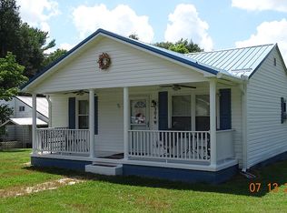 304 D C Lilly Rd, Daniels, WV 25832