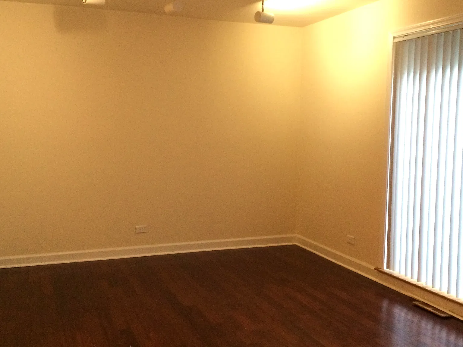 1 bed, 650 sqft, $1,800 — Photo 2