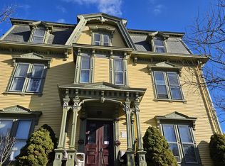 375 Rock St #2S, Fall River, MA 02720