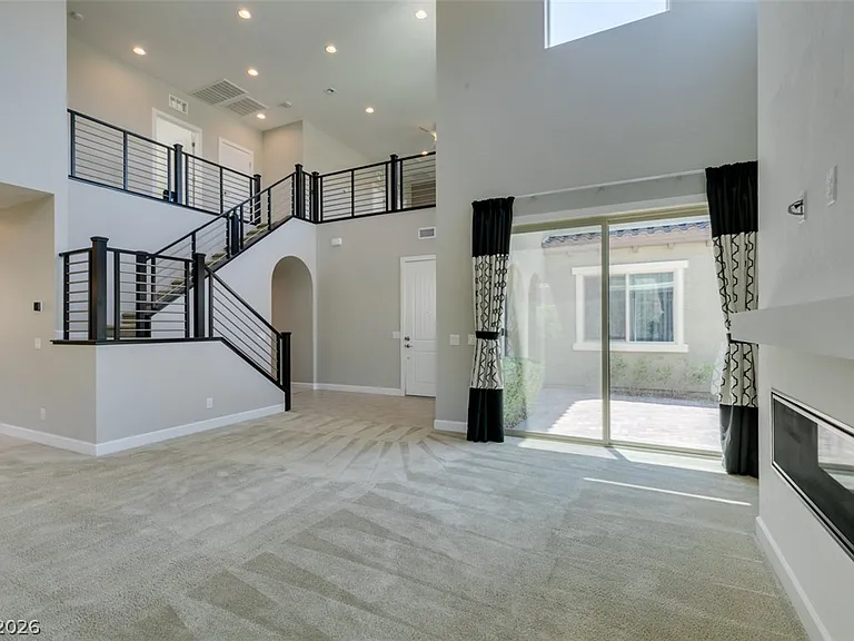 1027 Whitworth Ave — Photo 15