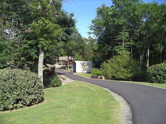 3rd image of 859 Stonegate Dr