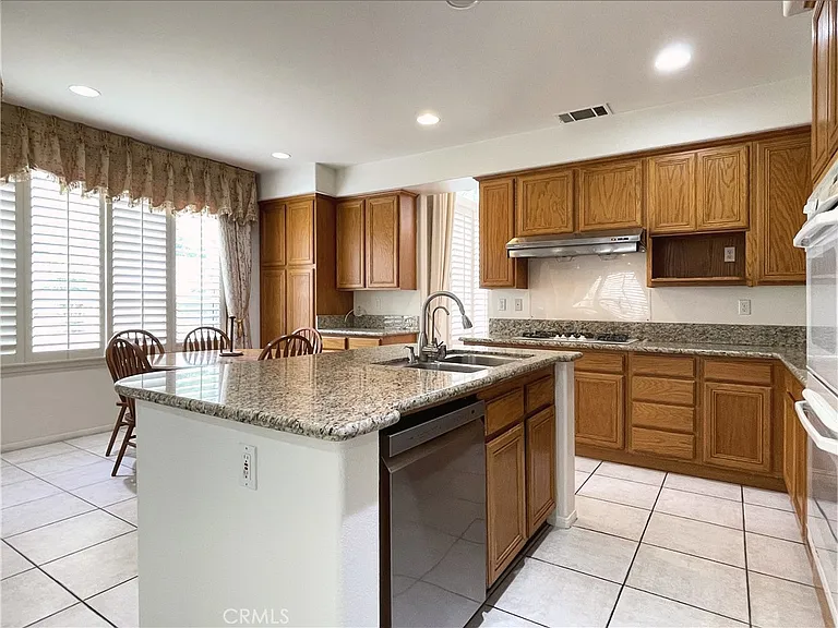 2712 Westbourne Pl — Photo 27