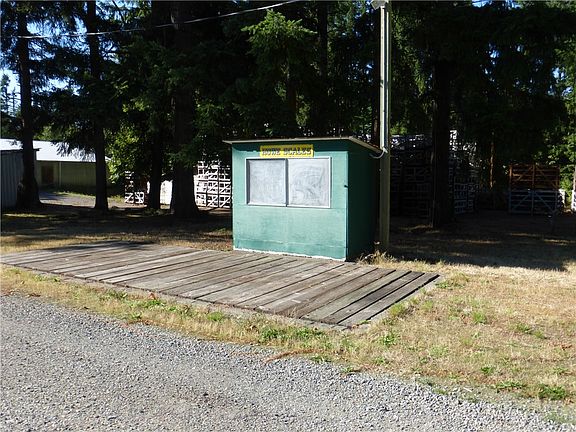 4th image of 20818 146th Ave E