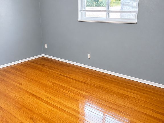 5th image of 2654 Pestalozzi St #3A