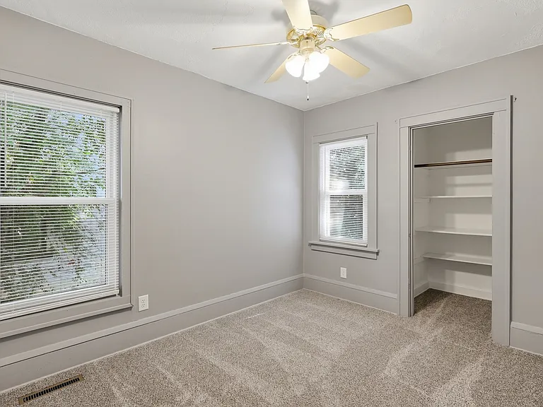 936 Galtier St #1 — Photo 22