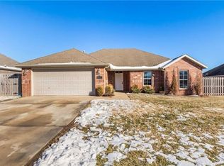 3739 Serenity St, Springdale, AR 72764