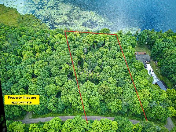 4th image of Lakeshore Dr #137A
