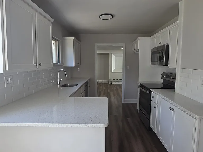 701 Pine St — Photo 13