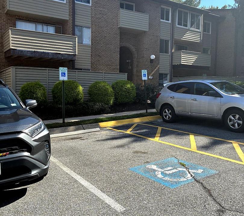 1st image of 19307 Club House Rd APT 204