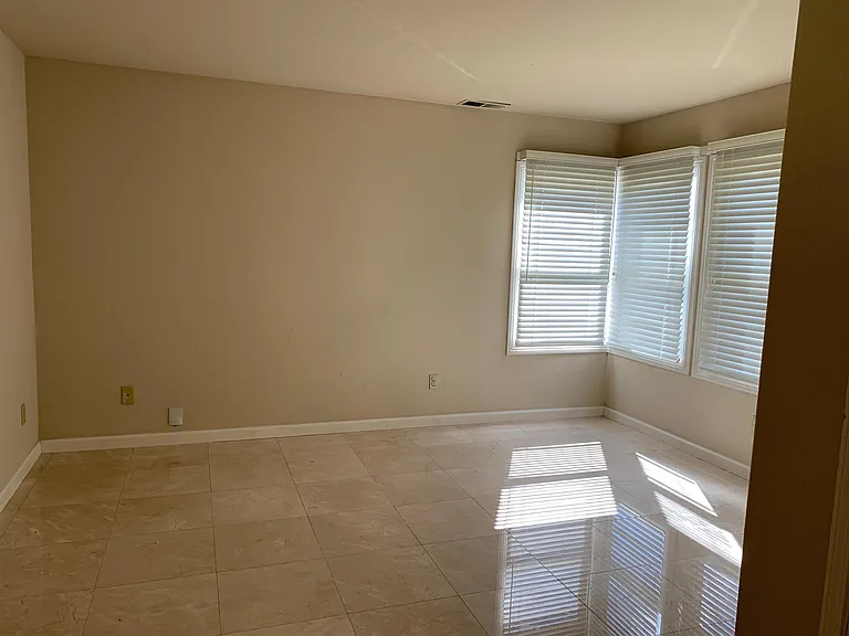 705 Widgeon St — Photo 17
