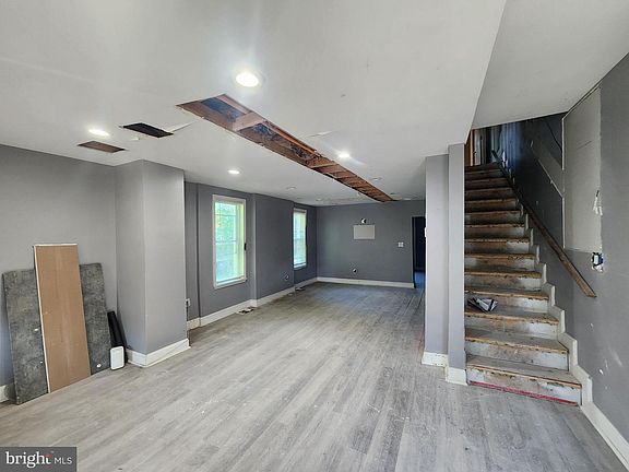 5th image of 3516 Hayward Ave