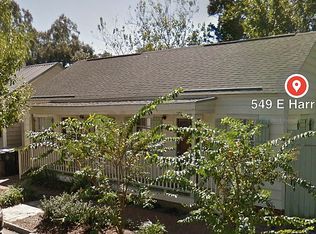 549 E Harris St, Savannah, GA 31401
