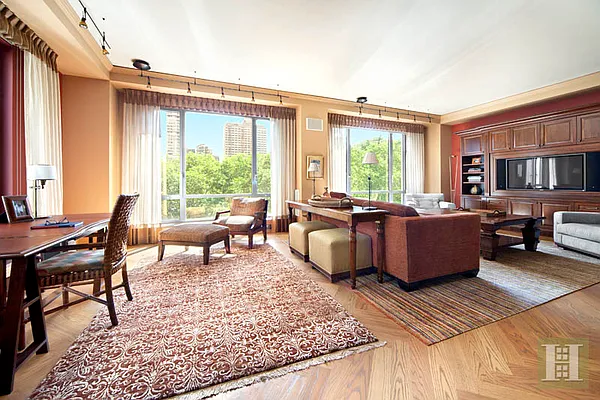 Rented by Halstead Real Estate | media 19