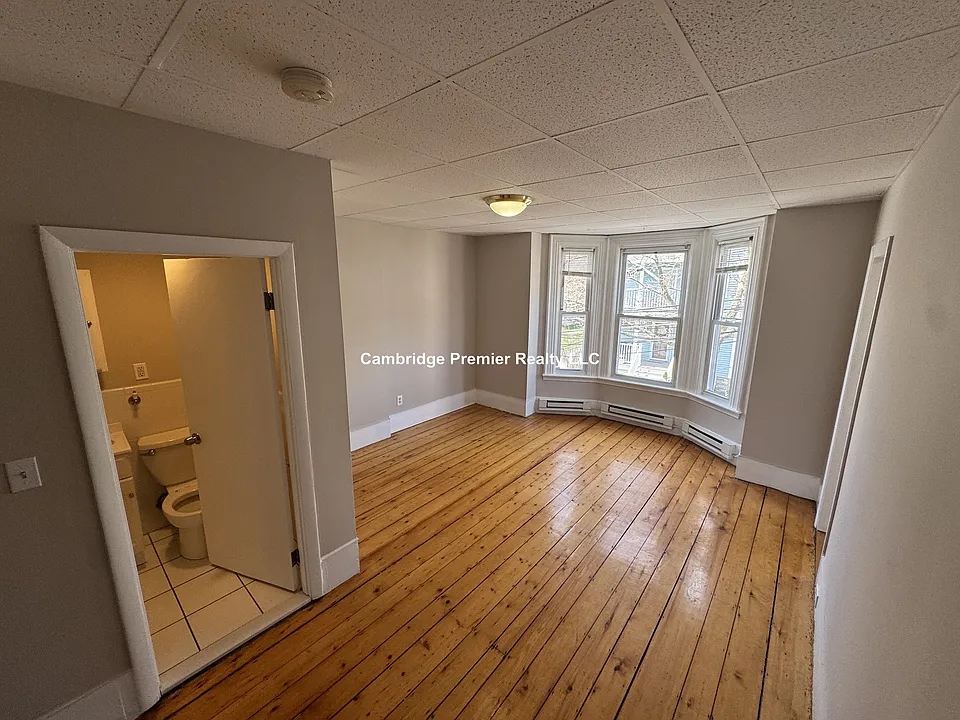 9 School St #1