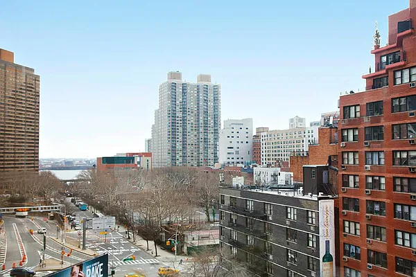 Sold by Town Residential | media 25