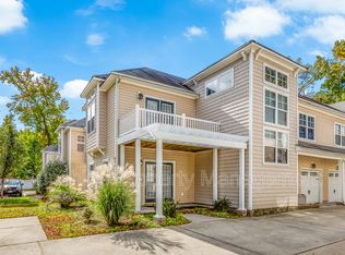 425 Fountain Dr UNIT 425, Virginia Beach, VA 23454