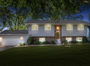 723 Porten Rd, McHenry, IL 60051