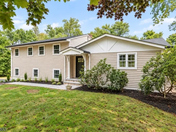 157 Circle Dr, Long Hill Twp., NJ 07946