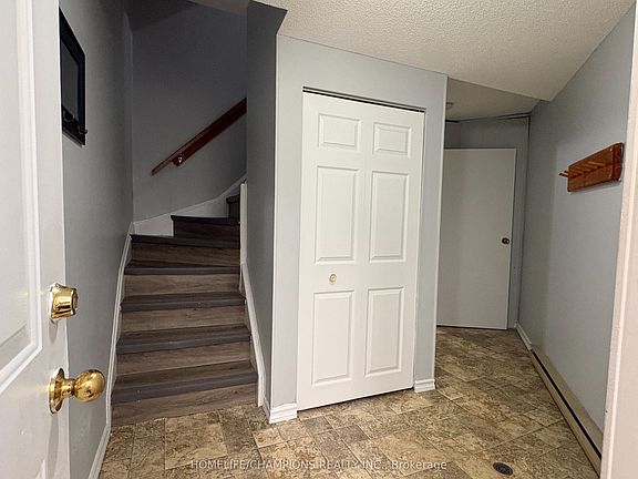 2nd image of 60 Elmsdale Dr #33