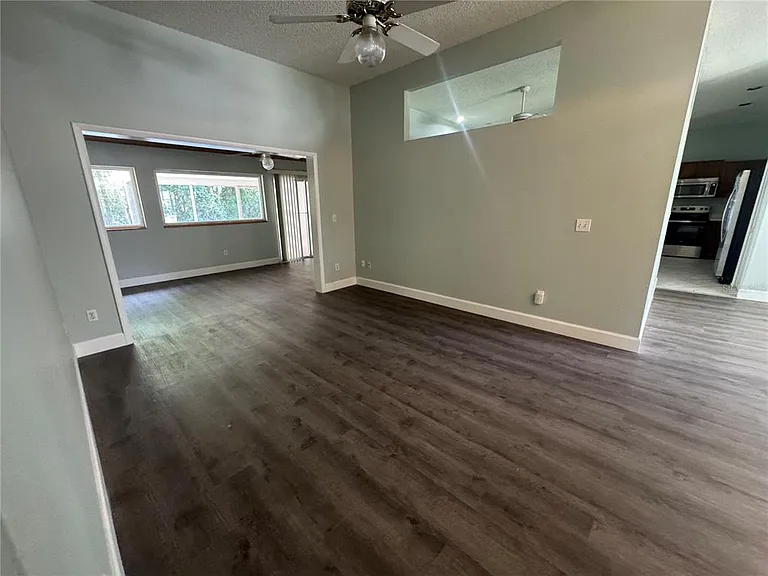10941 Mill Pond Way — Photo 22