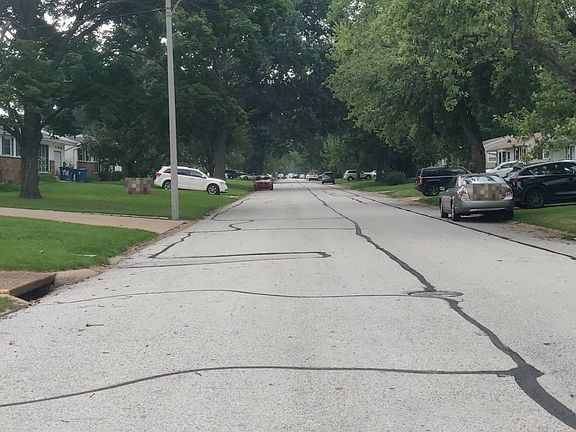 5th image of 522 Holiday Ave