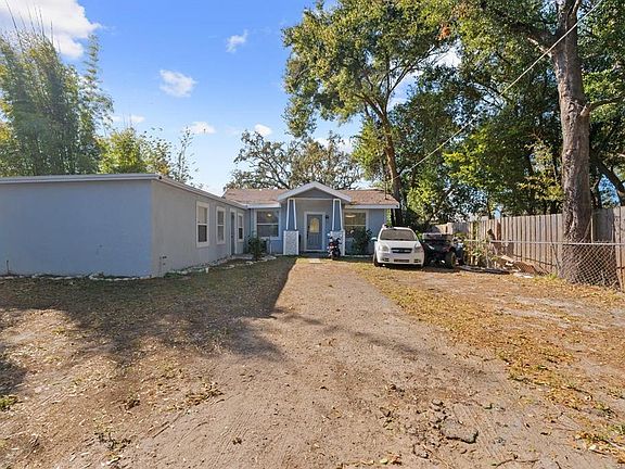 3rd image of 4204 N MARGUERITE STREET