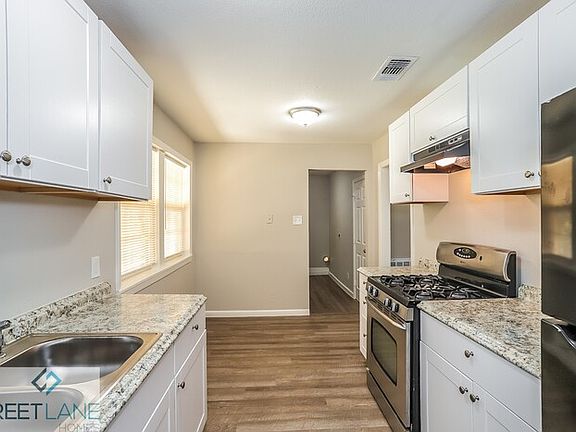 5th image of 7306 Lakewood Dr