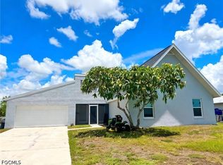 429 SW 44th St, Cape Coral, FL 33914