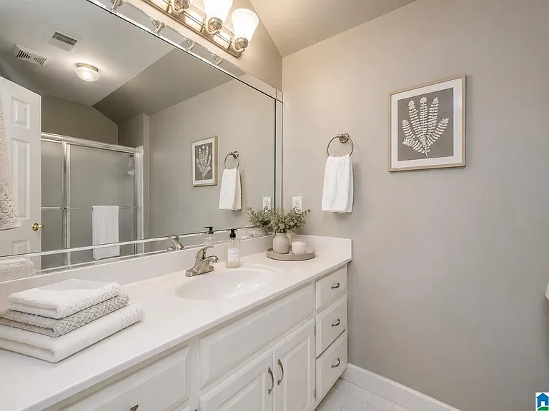 3036 Old Stone Dr — Photo 24