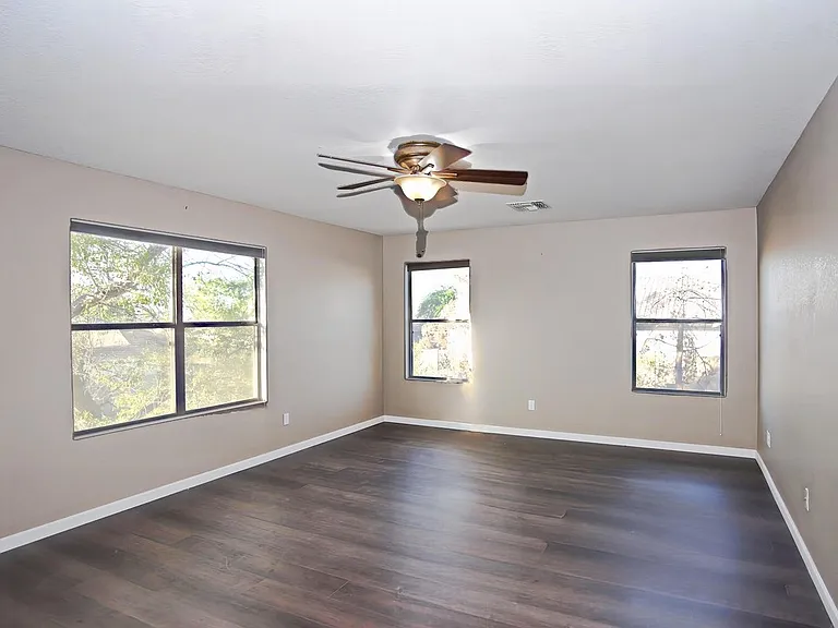 8833 S 13th Pl — Photo 20