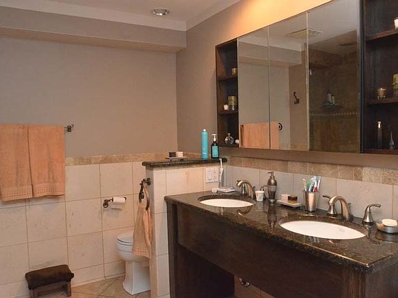 5th image of 2217 Delancey Pl